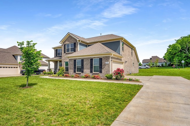 Building Photo - Exquisite Executive Home in the Heart of S...