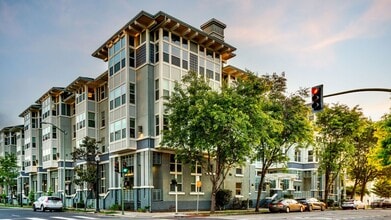 Building Photo - 655 12th St