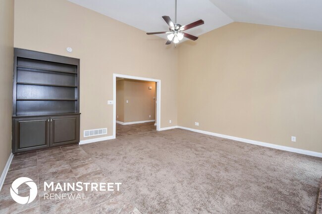 Building Photo - 1200 Goshen Ln