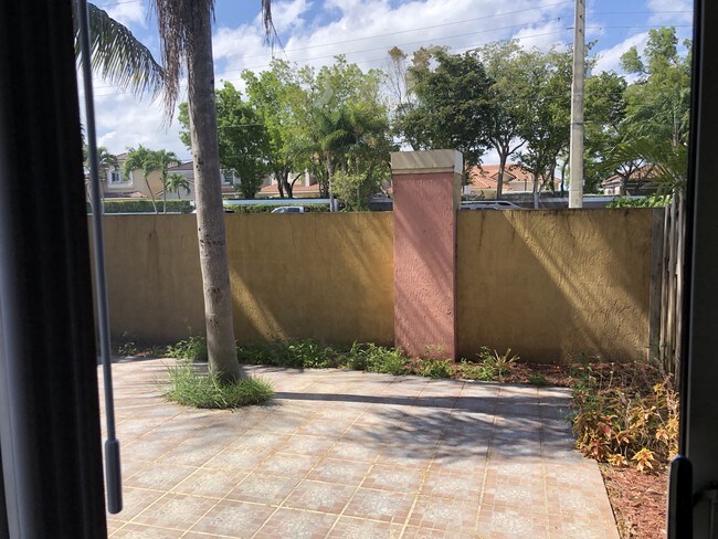 Foto del edificio - 13358 SW 152nd St