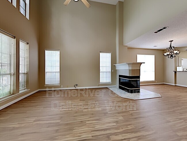 Building Photo - 111 Bardwell Dr