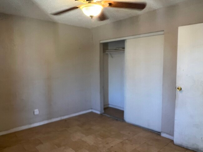 Foto del edificio - 6350 Bissell St