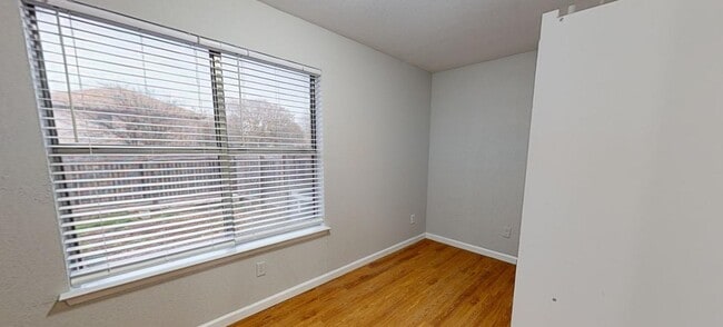 Foto del edificio - 13806 Cambourne Dr