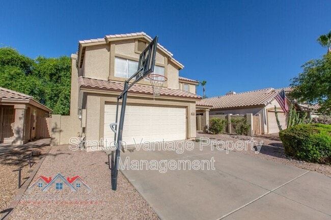 Building Photo - 1057 N Saguaro St