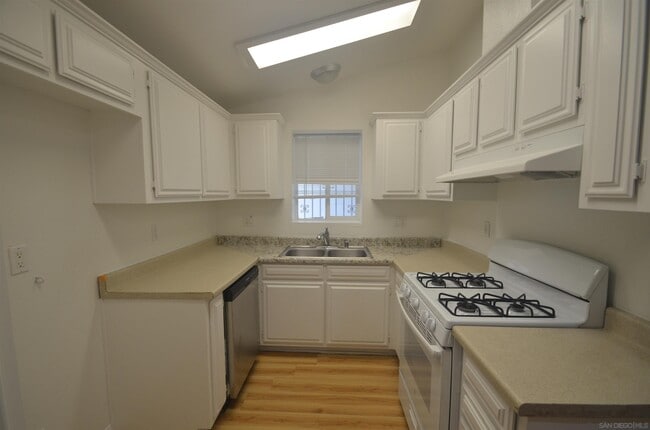 Building Photo - 3838 43rd St