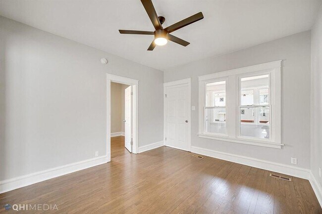 Foto del edificio - 2134 Atchison Ave