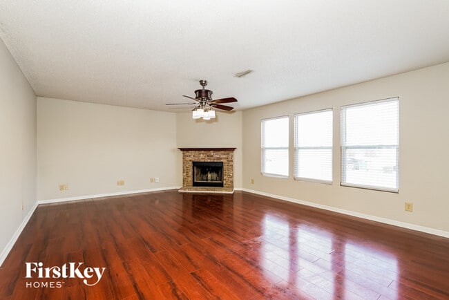 Building Photo - 12710 White Rabbit Dr