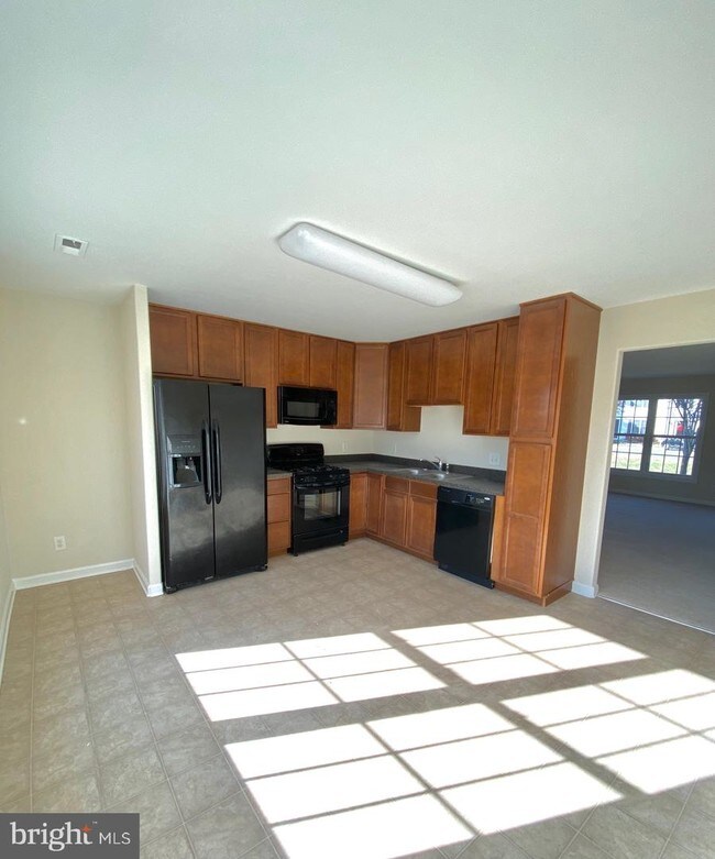 Building Photo - 10443 Westgate Ct