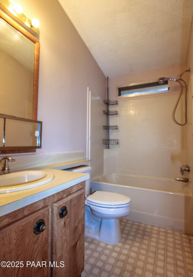 Foto del edificio - 2851 Smoke Tree Ln