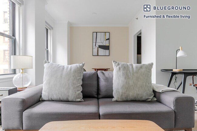 Foto del edificio - 200 E Chestnut St