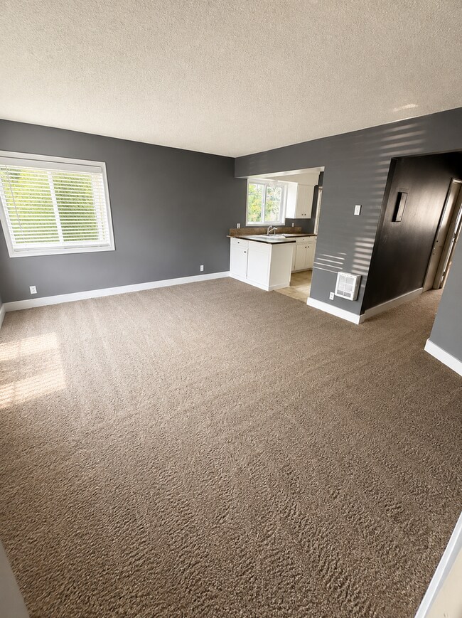 Foto del edificio - 1548-1548 3rd St NW