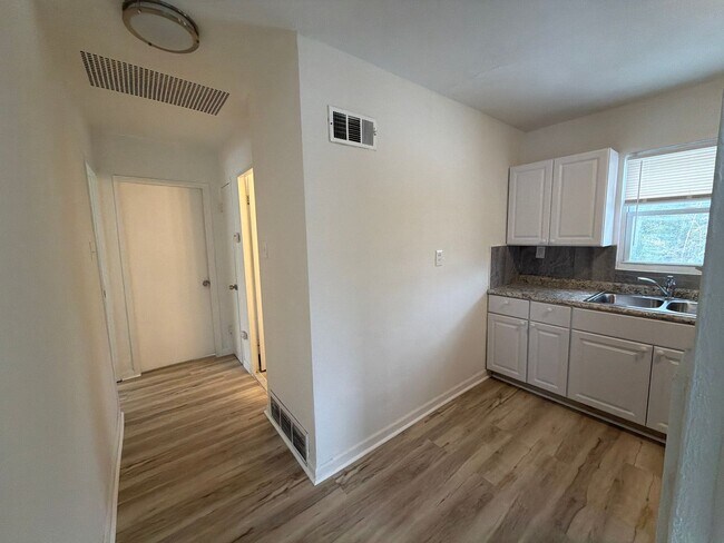 Foto del edificio - Newly Rehabbed 2 bed in Jennings