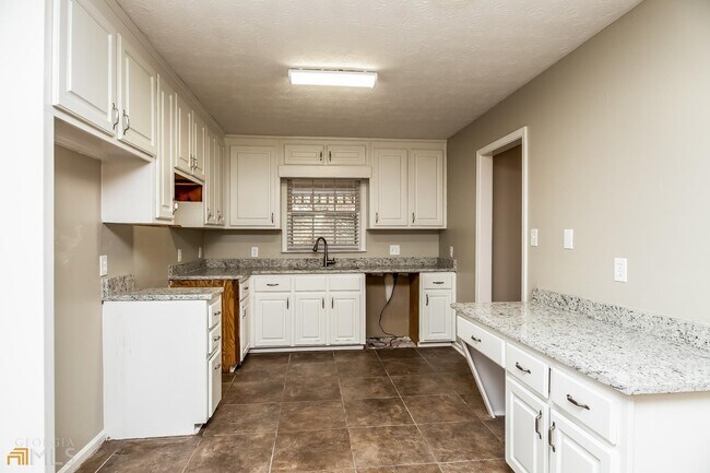 Foto del edificio - 603 Sherry Ln