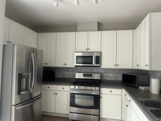 Foto del edificio - 3497 Ravinia Cir