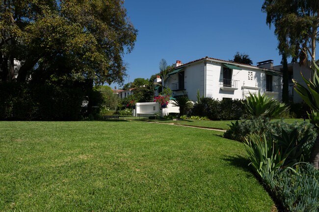 Building Photo - 345 W California Blvd