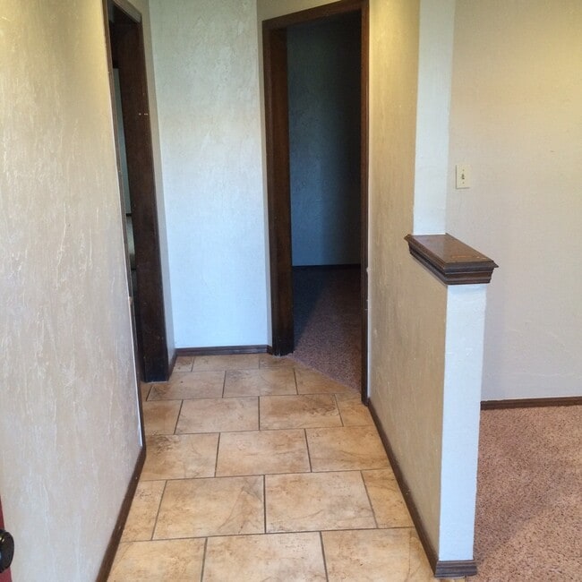 Building Photo - Beautiful Remodeled Home.  Available now.