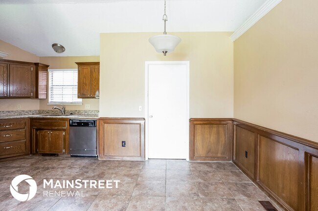 Foto del edificio - 8412 Breezewood Dr