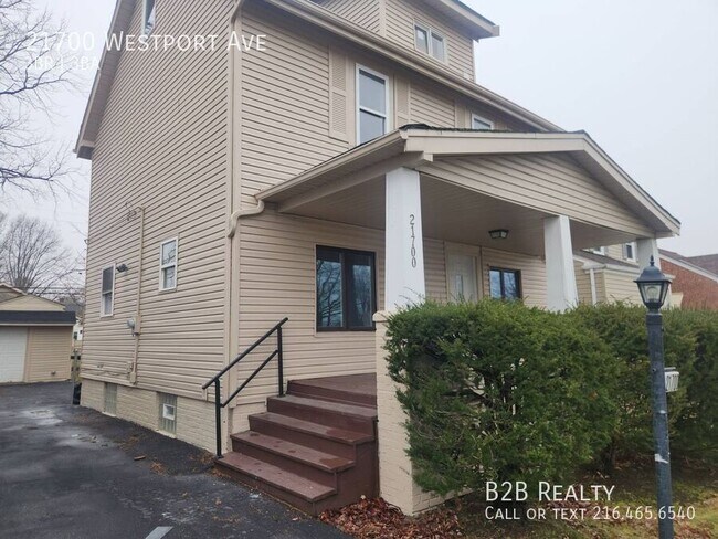 Foto del edificio - 21700 Westport Ave