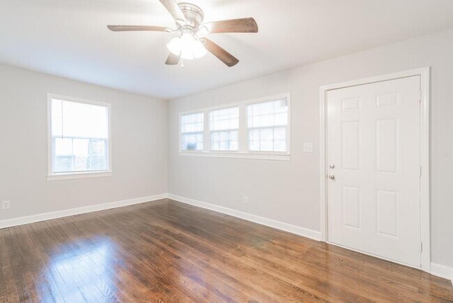Foto del edificio - 2108 Highland St