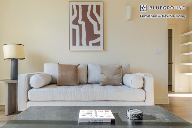 Foto del edificio - 3100 Esperanza Crossing