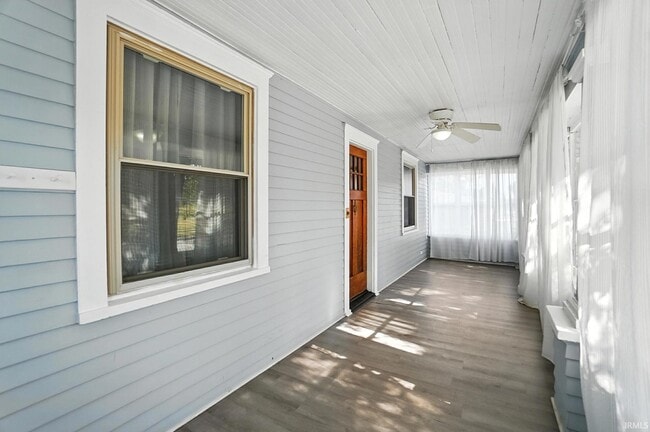 Building Photo - 3022 S Wayne Ave