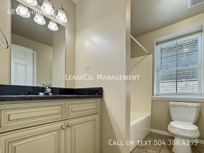 Building Photo - 4813 Thrush St