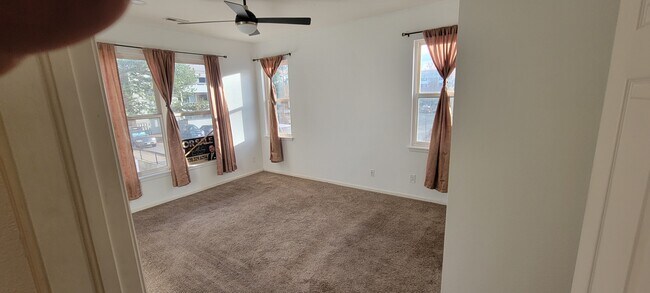 Foto del edificio - 14353 E 1st Dr