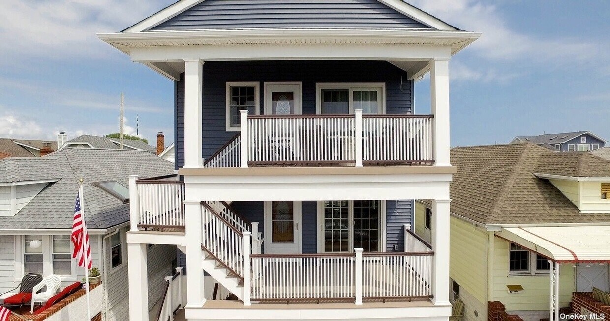 94 Connecticut Ave Unit Lower, Long Beach, NY 11561 Room for Rent in Long Beach, NY