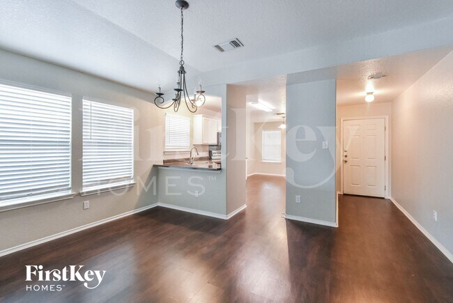 Foto del edificio - 9407 Raton Falls