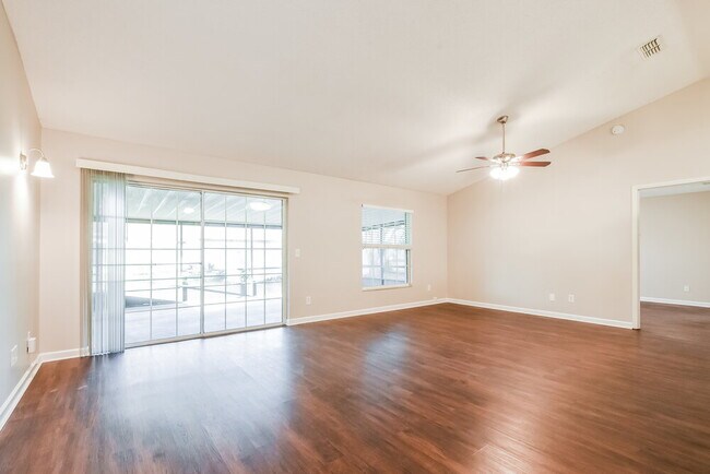 Building Photo - 126 Grovewood Ave