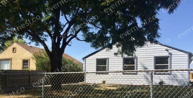 Building Photo - 245 S. Hazel Court