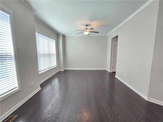 Foto del edificio - 871 Sunset Park Dr