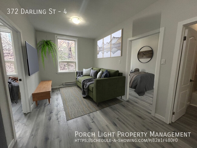 Building Photo - Bright and Updated 2 Bedroom Apartment with Parking