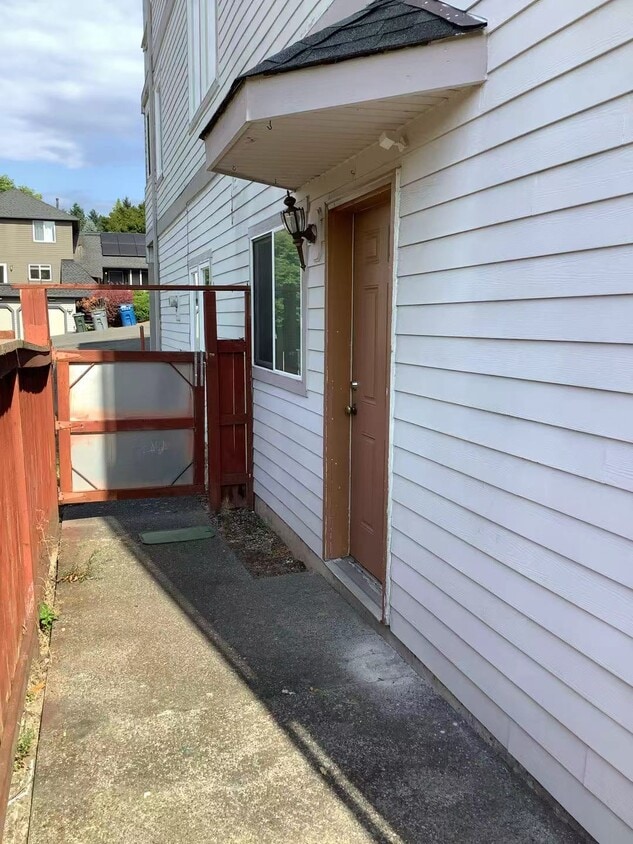 Primary Photo - 222 Powell Ave SW