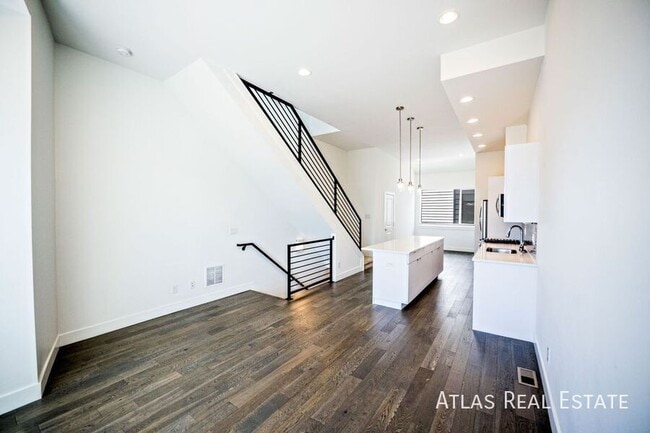 Photo - 2016 N Bryant St Apartment
