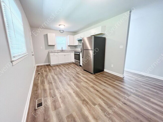 Building Photo - 1253 Sydnor Ave