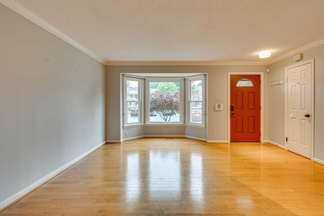 Foto del edificio - Fantastic townhome in Alexandria