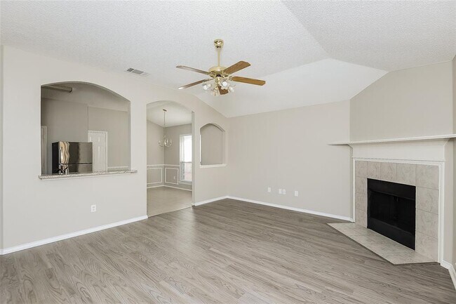 Foto del edificio - 8645 Fountainview Terrace