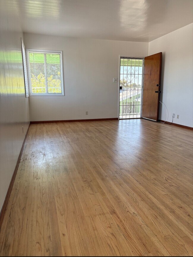 Foto del edificio - 9800 San Carlos Ave