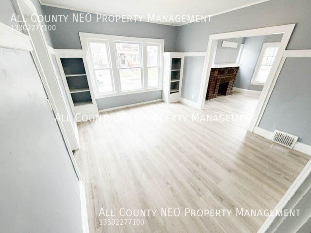 Foto del edificio - 739 E 127th St