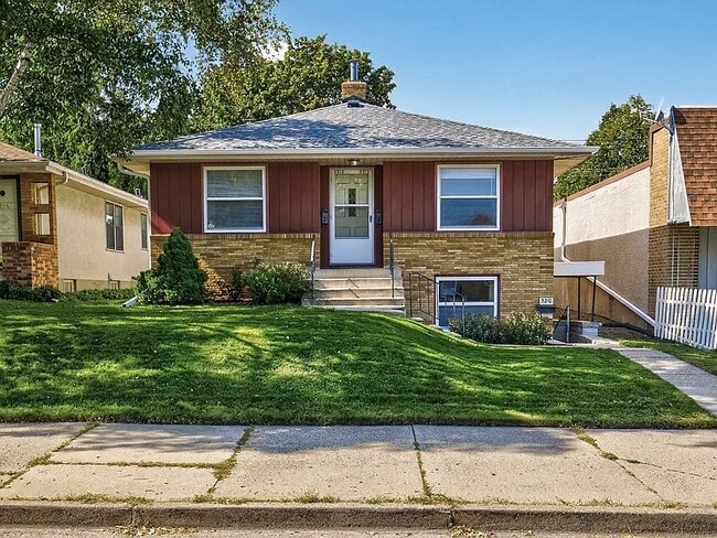 Building Photo - 5212 Bloomington Ave