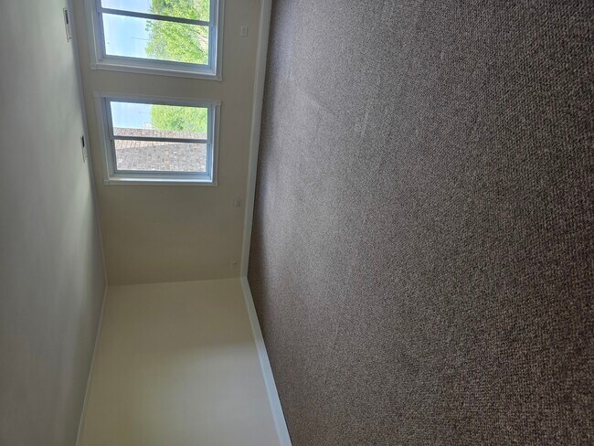 Foto del edificio - 430 Walnut Creek Rd