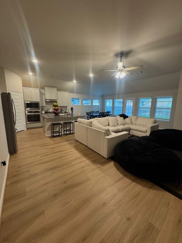 Foto del edificio - 6325 Fulton Dr