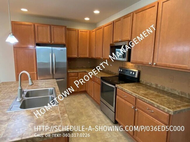 Building Photo - 4 Bedroom Home in Meridian Campus - Availa...