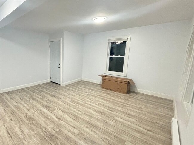 Foto del edificio - 926 Waverly St