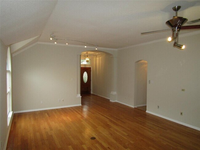 Building Photo - 1728 Dapplegrey Ln