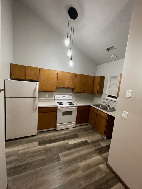Building Photo - 1013 Natalie Dr #B