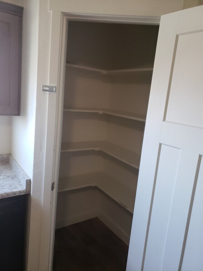 Foto del edificio - 67 East 700 North, Unit 73 Private Bed 1