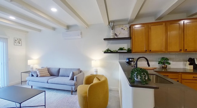 Interior Photo - Brio Sandia