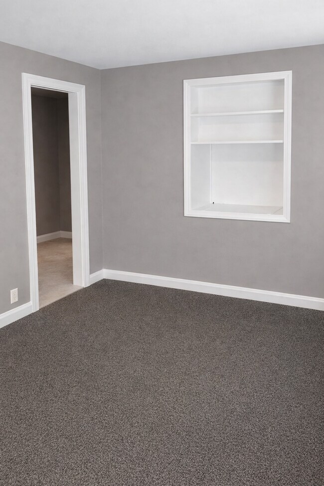 Foto del edificio - 2 Bedroom Plain Township Ranch for Rent